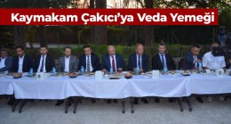 Başkan Oprukçu’dan Kaymakam Edip Çakıcı’ya Veda Yemeği