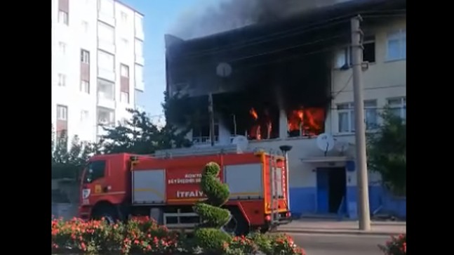 Gülbahçe Mahallesinde Çıkan Yangın Korkuttu