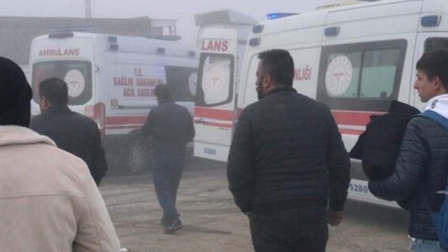 Ereğli’de Öğrenci Servisinin de Karıştığı Zincirleme Kazada 20 Kişi Yaralandı